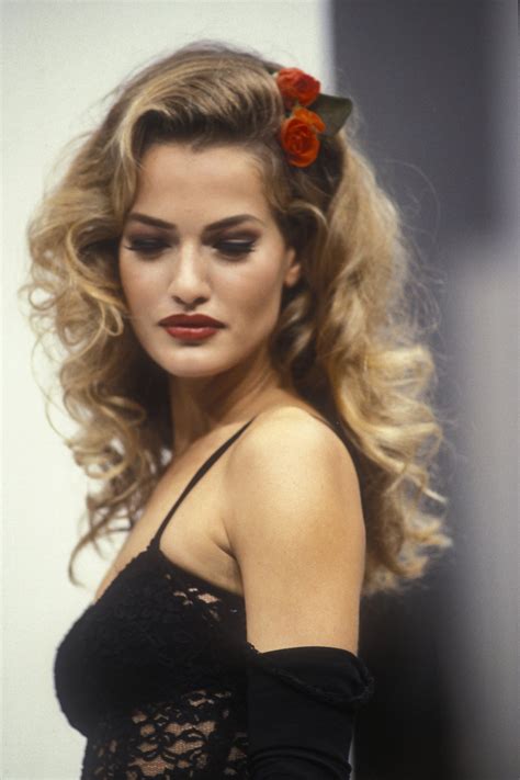 Karen Mulder .